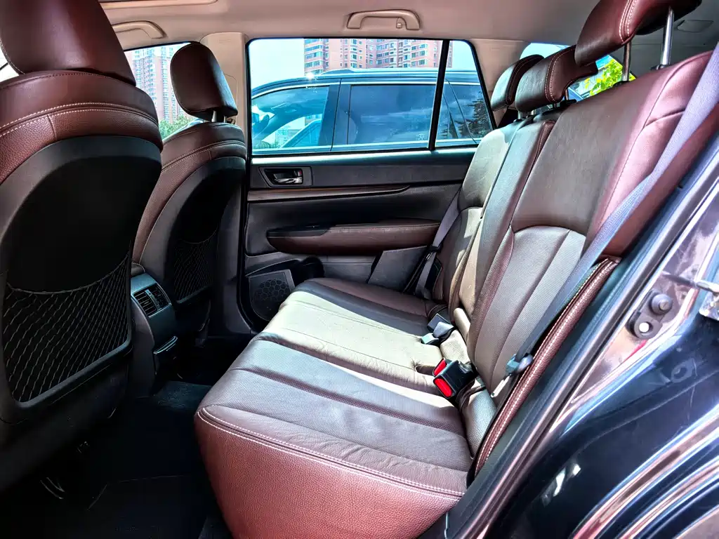 Subaru Outback 2014 — фото 17