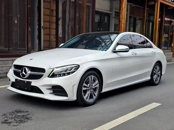 Mercedes-Benz C-Class 2021