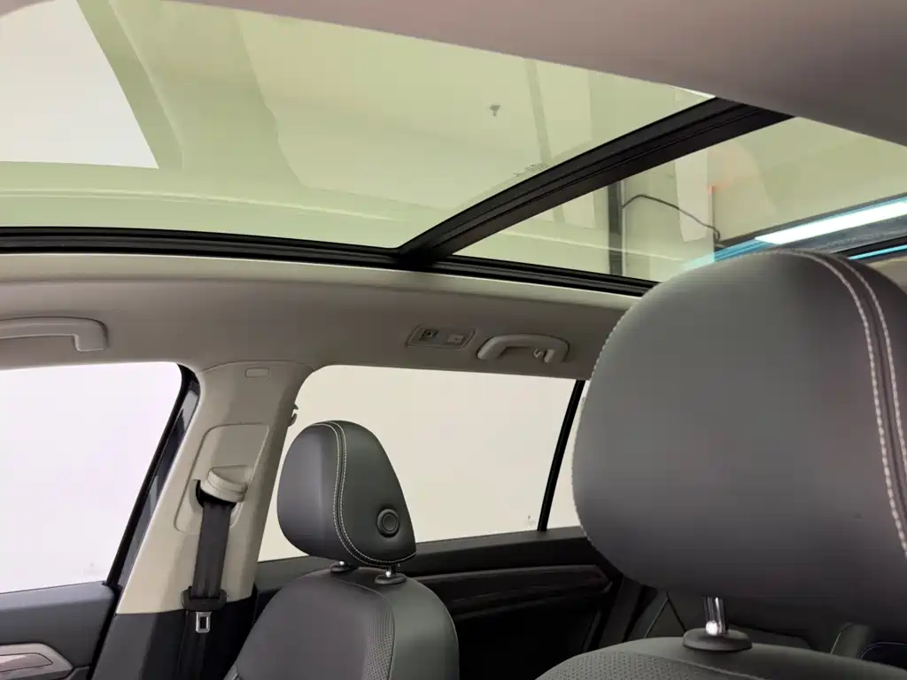 Volkswagen Teramont 2017 — фото 16