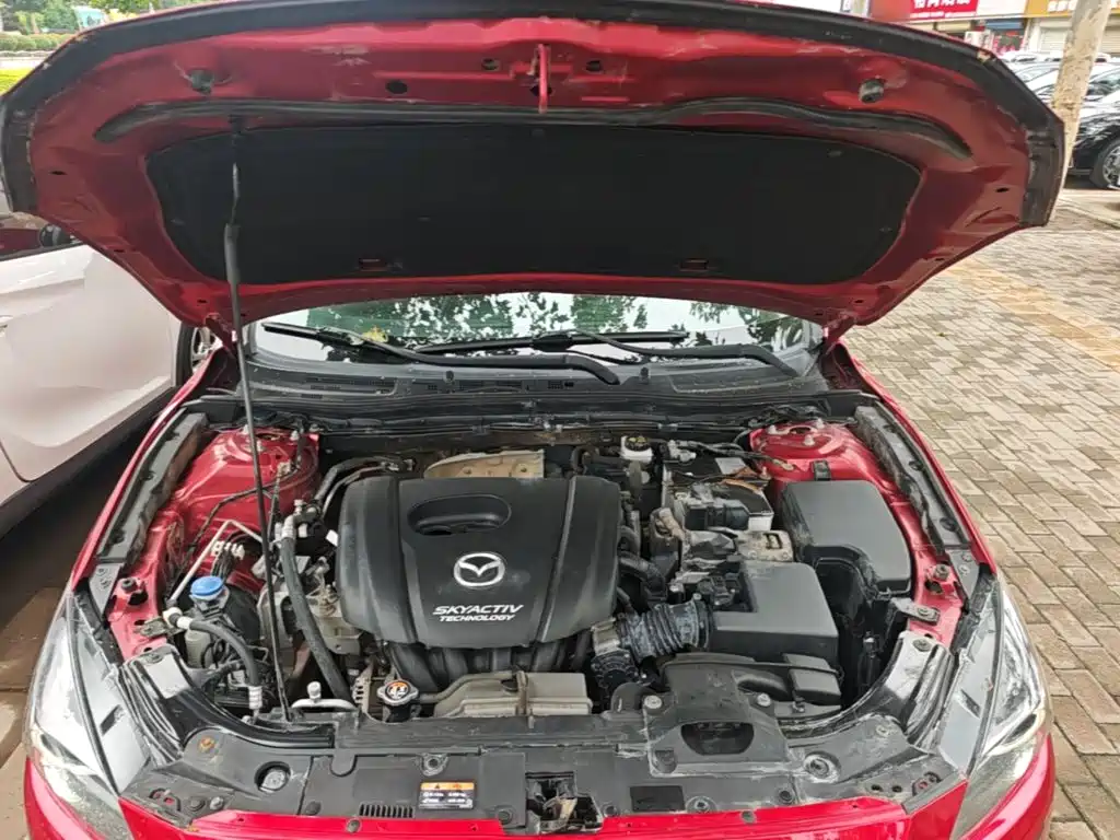 Mazda 3 Axela 2018 — фото 20