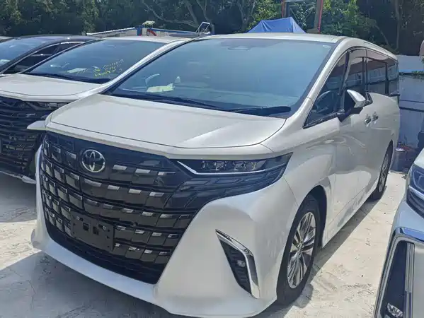 Toyota Alphard 2024
