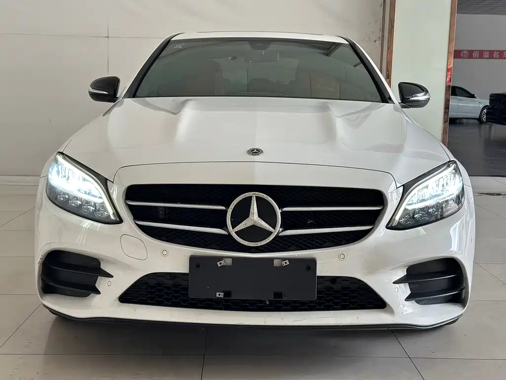 Mercedes-Benz C-Class 2020