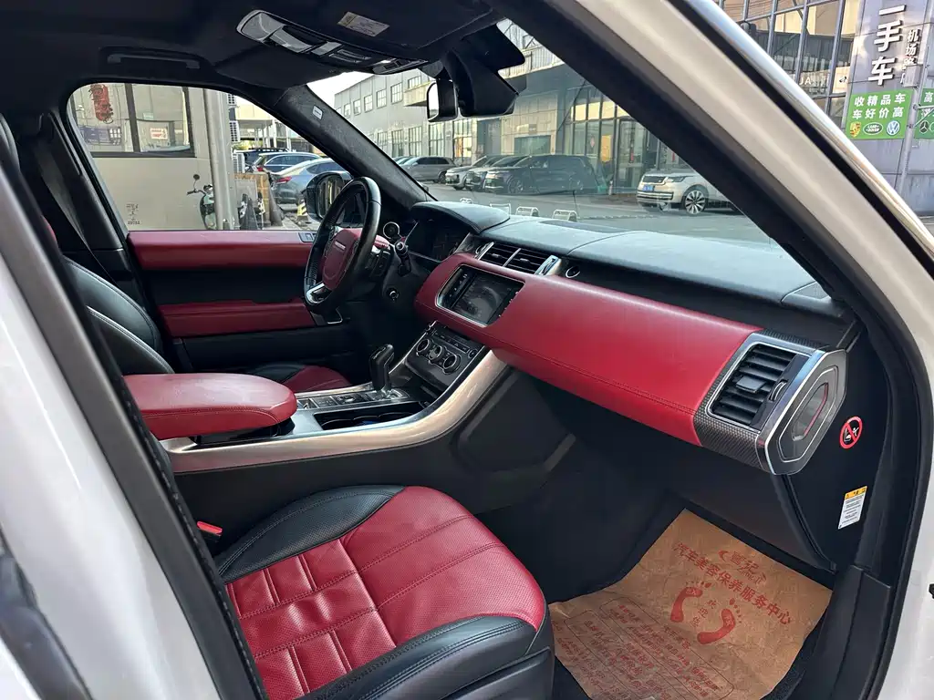 Land Rover Range Rover Sport 2015 — фото 18