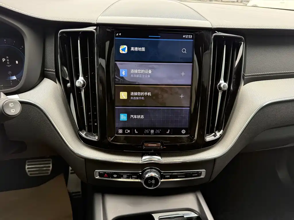 Volvo XC60 2022 — фото 13