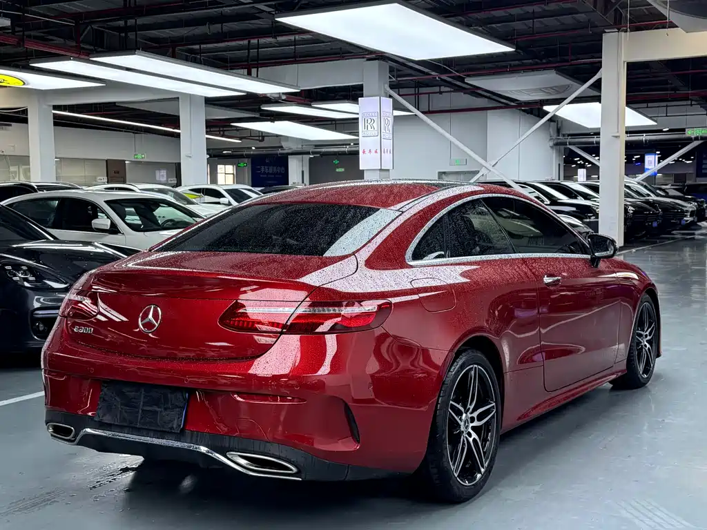 Mercedes-Benz E-Class 2019 — фото 24
