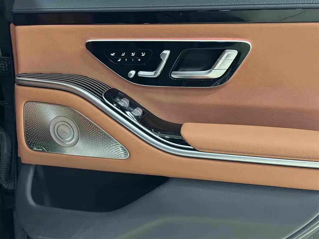 Mercedes-Benz S-Class 2024 — фото 12