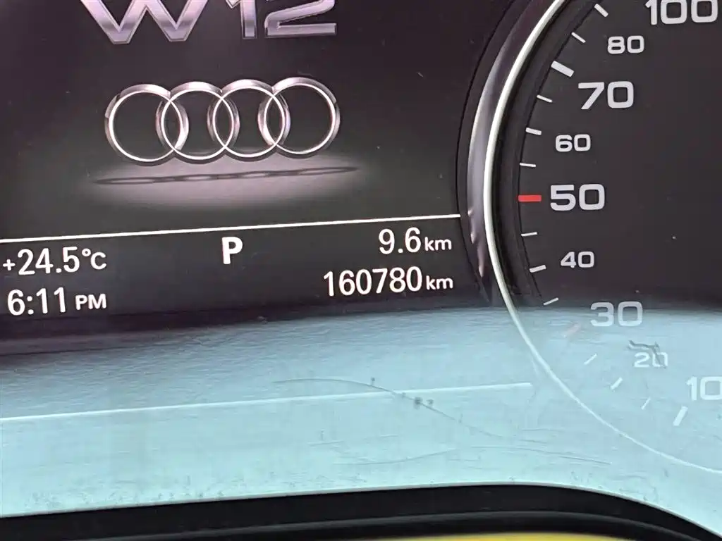 Audi A8 2011 — фото 14