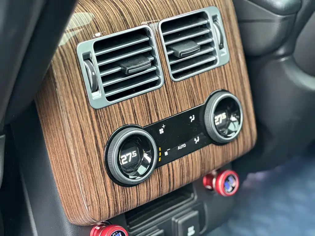 Land Rover Range Rover 2019 — фото 15