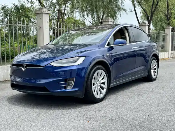 Tesla Model X 2017
