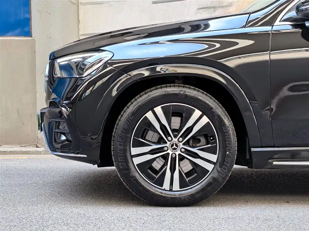 Mercedes-Benz GLE New Energy 2024 — фото 6