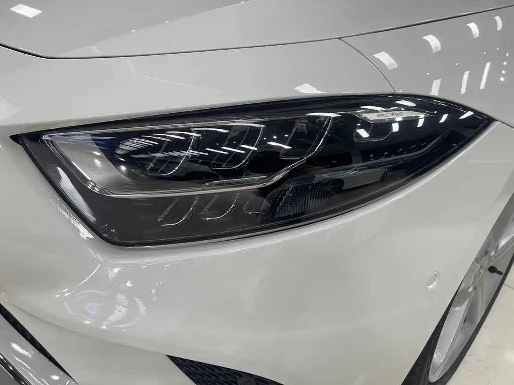 Mercedes-Benz CLS 2019 — фото 16