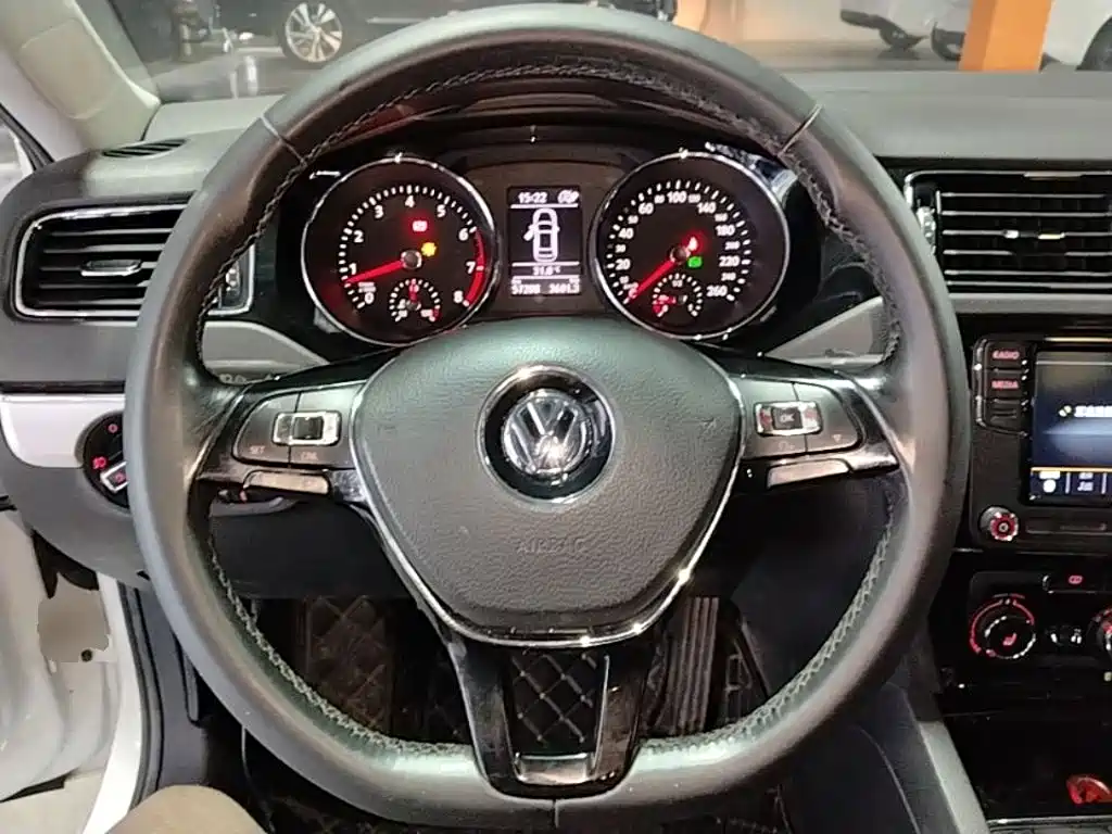 Volkswagen Sagitar 2019 — фото 11