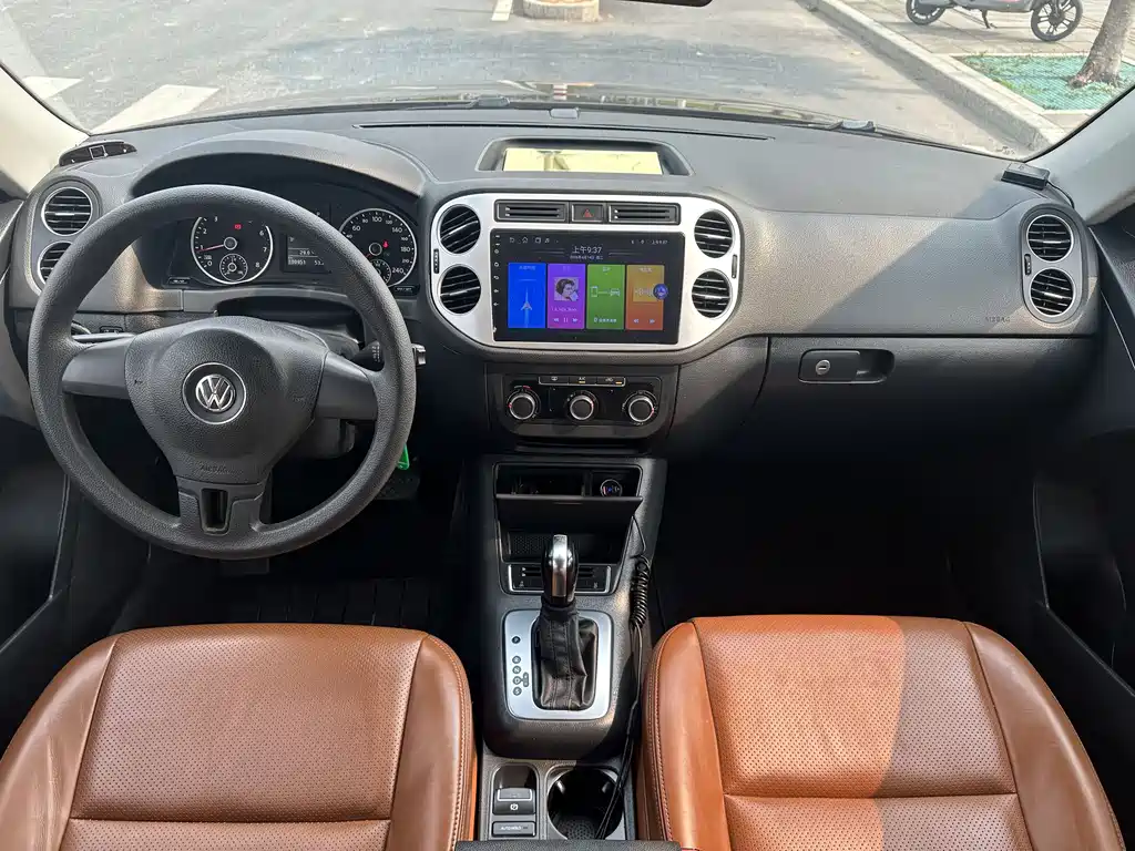 Volkswagen Tiguan 2015 — фото 14