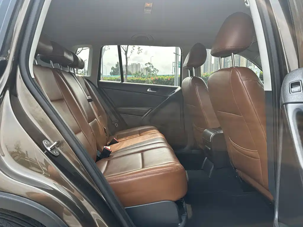 Volkswagen Tiguan 2015 — фото 17