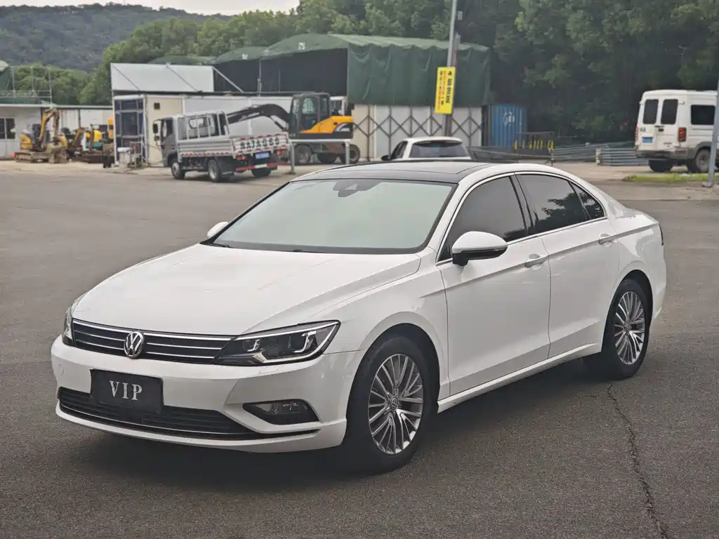 Volkswagen Lamando 2015