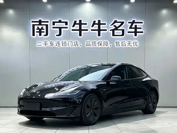 Tesla Model 3 2024