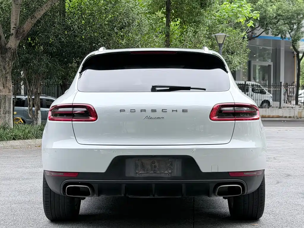 Porsche Macan 2015 — фото 16