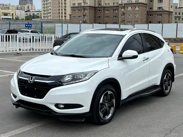 Honda Vezel 2015