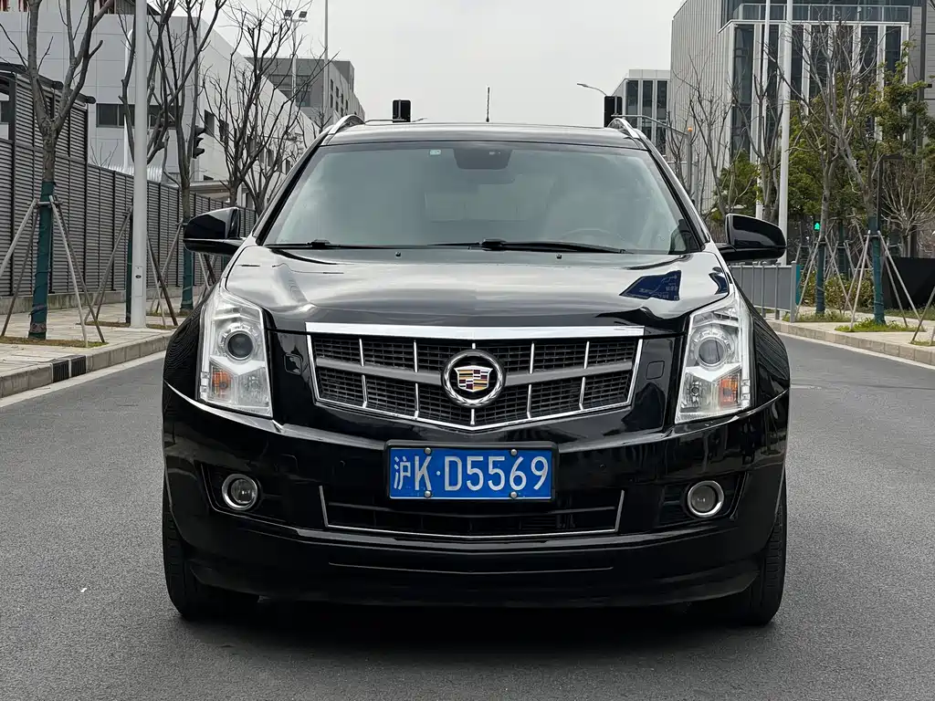 Cadillac SRX 2010 — фото 2