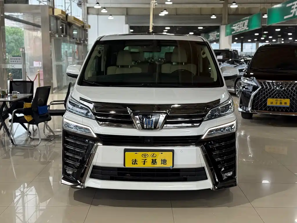 Toyota Vellfire 2021 — фото 2