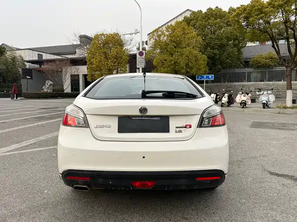 MG MG6 2013