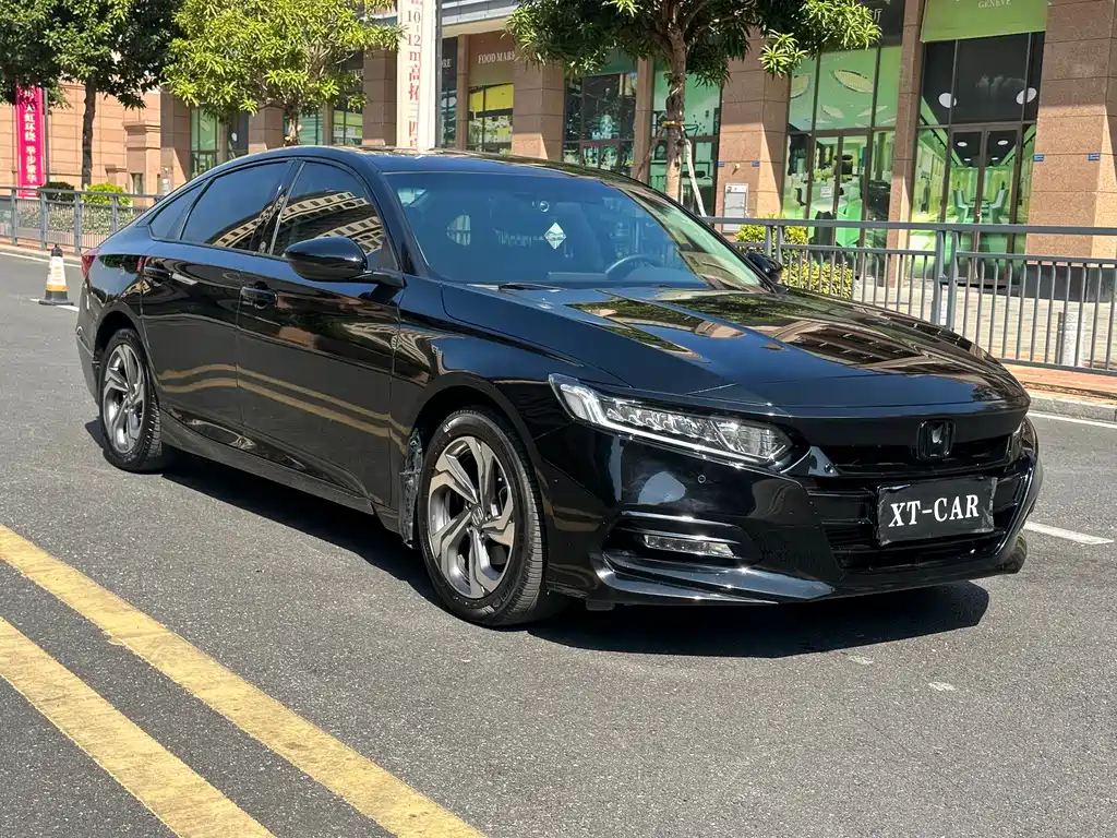 Honda Accord 2018 — фото 3