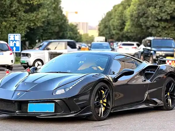 Ferrari 488 2016