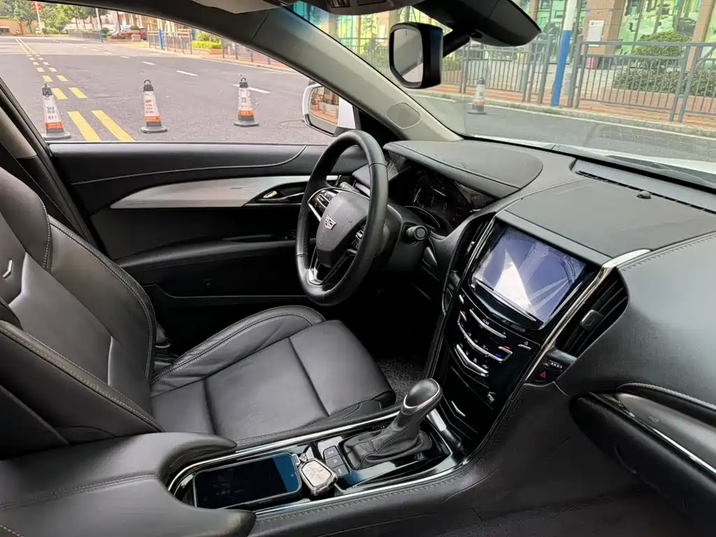 Cadillac ATS-L 2018 — фото 9