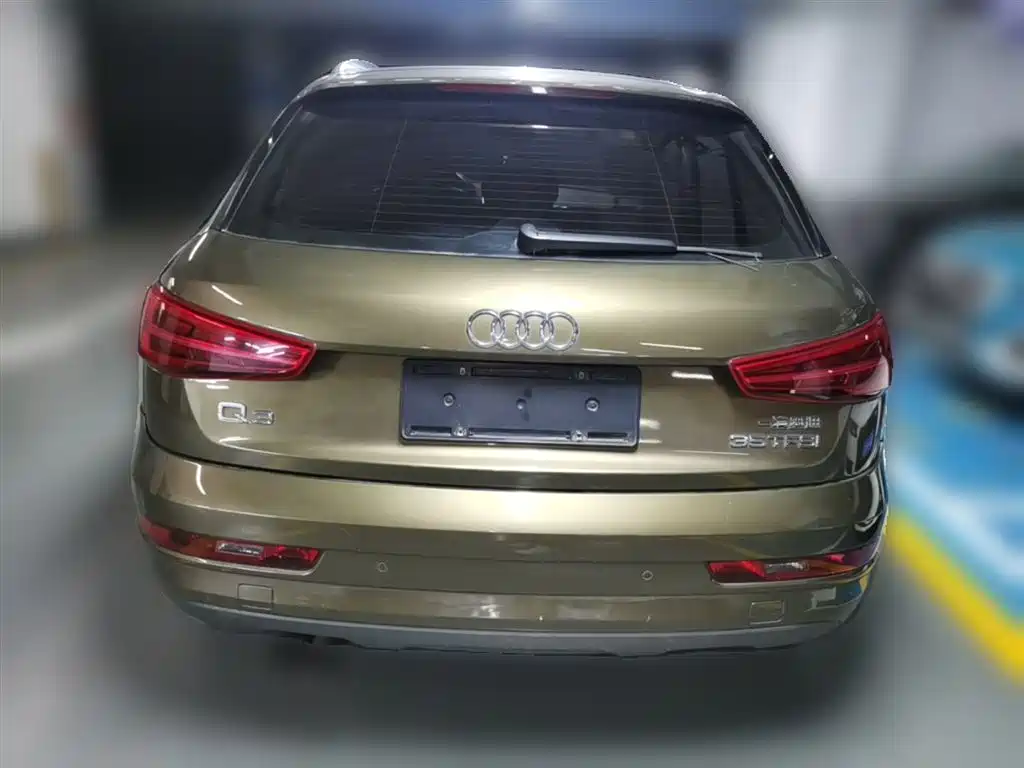 Audi Q3 2016 — фото 10