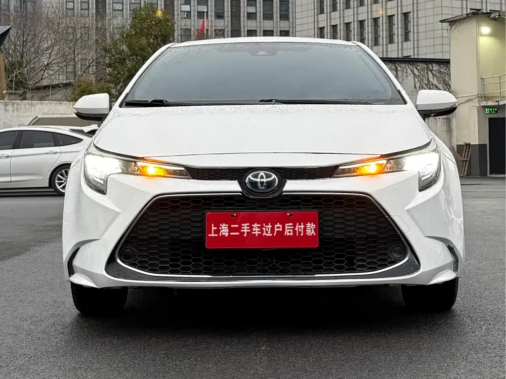 Toyota Levin 2022 — фото 1