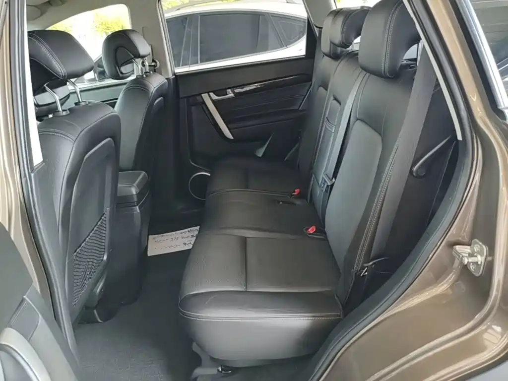Chevrolet Captiva 2017 — фото 17