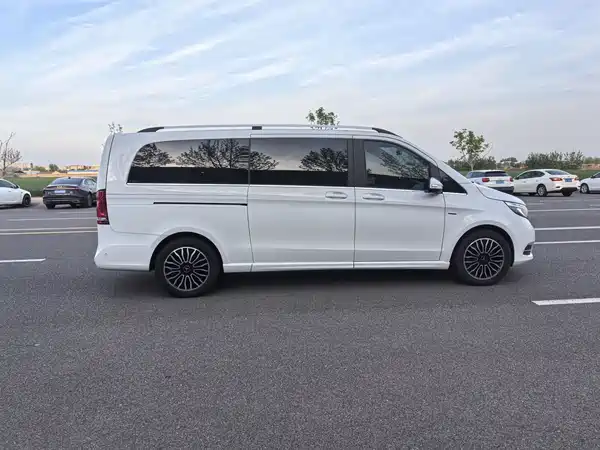 Mercedes-Benz V-Class 2017