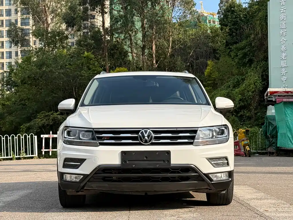 Volkswagen Tiguan L 2021 — фото 2