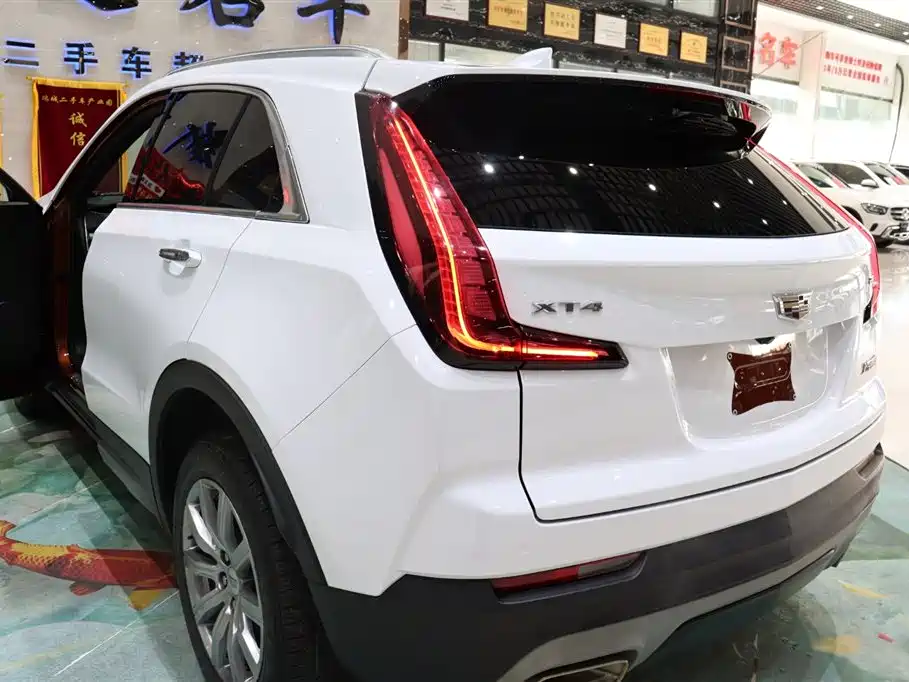 Cadillac XT4 2019 — фото 26