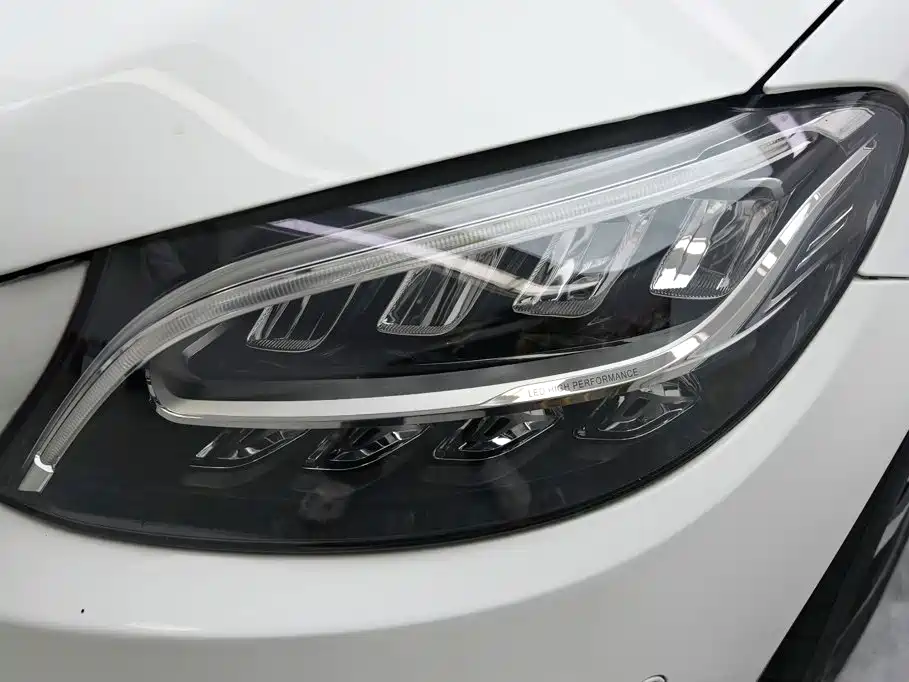 Mercedes-Benz C-Class 2019