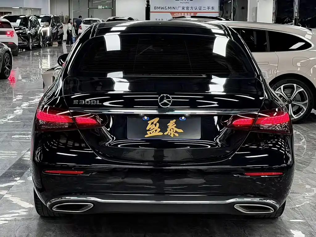 Mercedes-Benz E-Class 2022 — фото 6