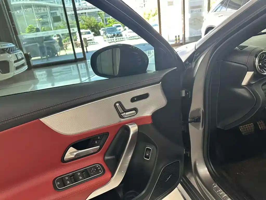 Mercedes-Benz A-Class AMG 2022 — фото 5