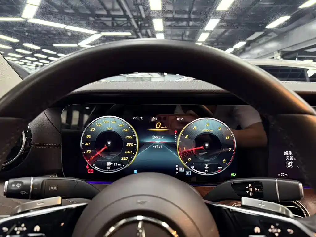 Mercedes-Benz E-Class 2022 — фото 15