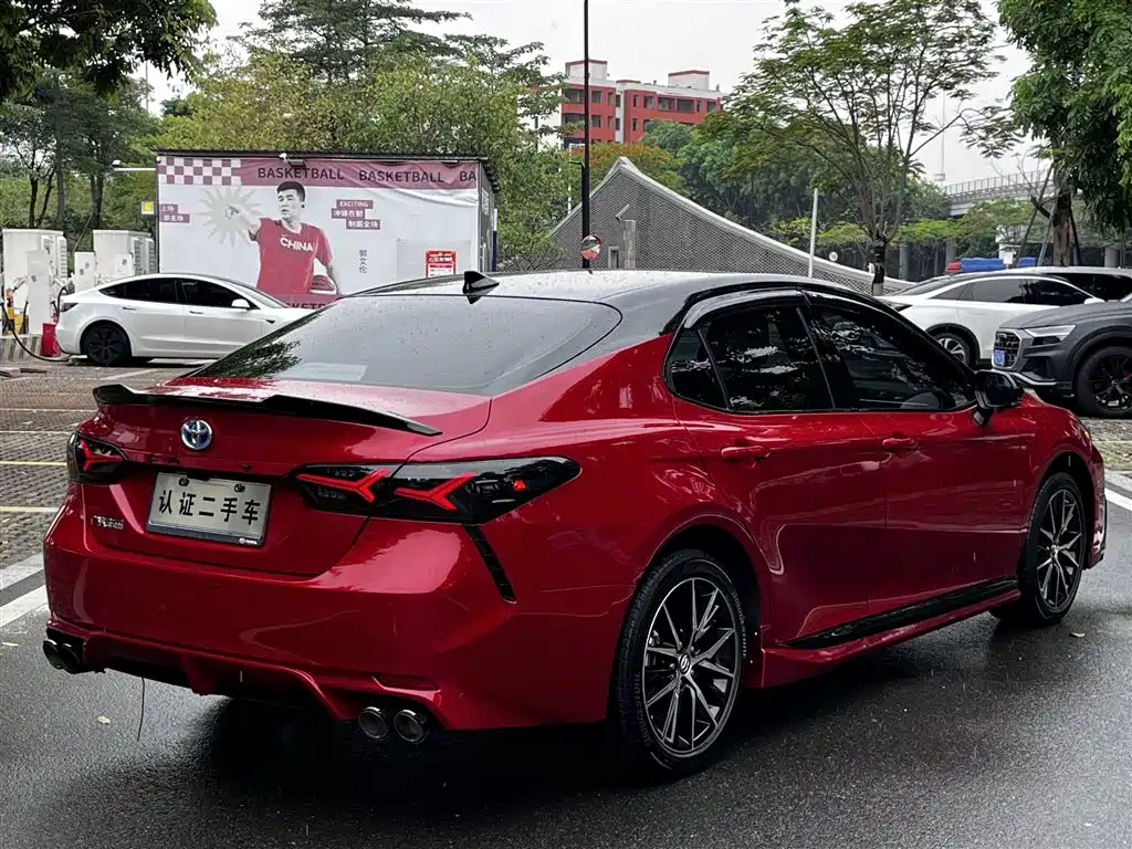 Toyota Camry 2022 — фото 20