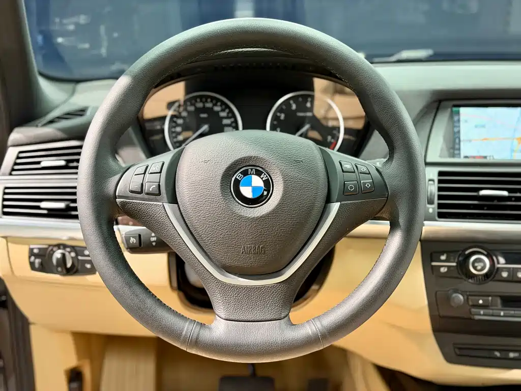 BMW X5 2014 — фото 8