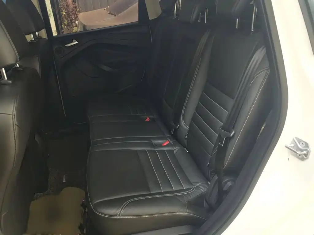 Ford Kuga 2015 — фото 15