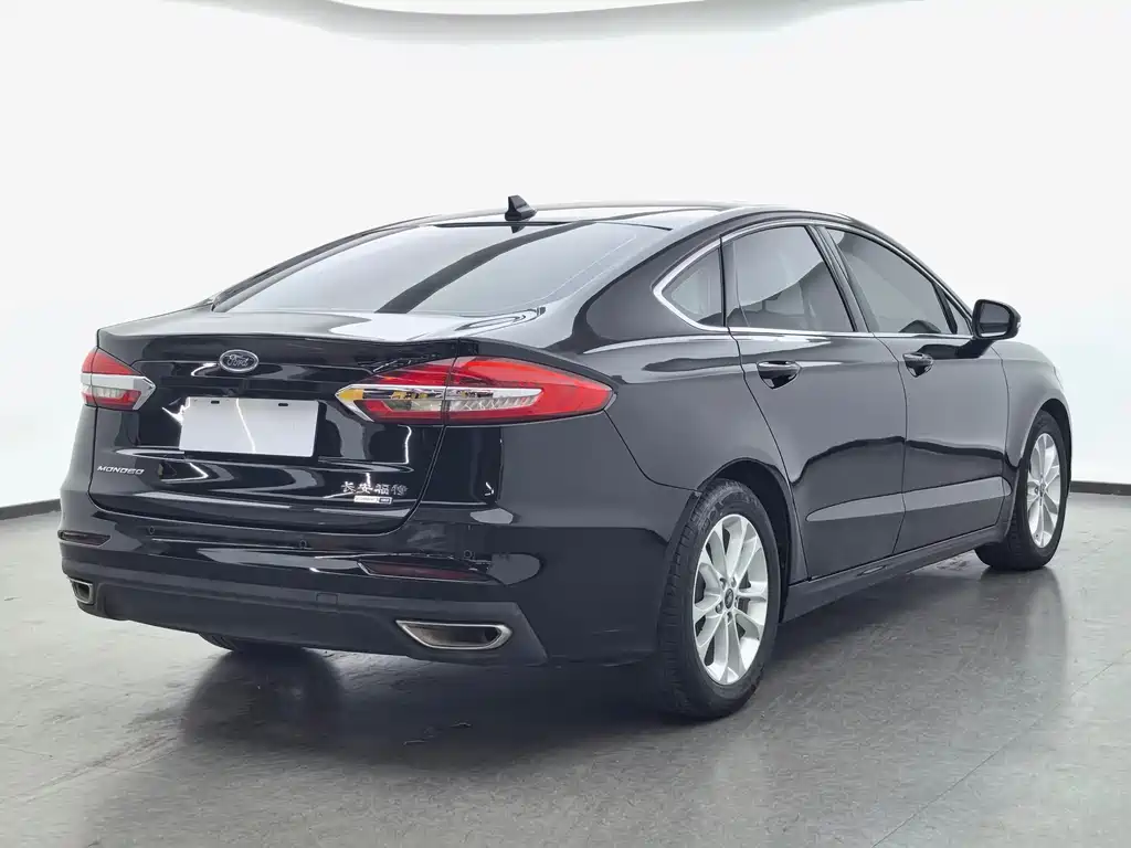 Ford Mondeo 2020 — фото 4