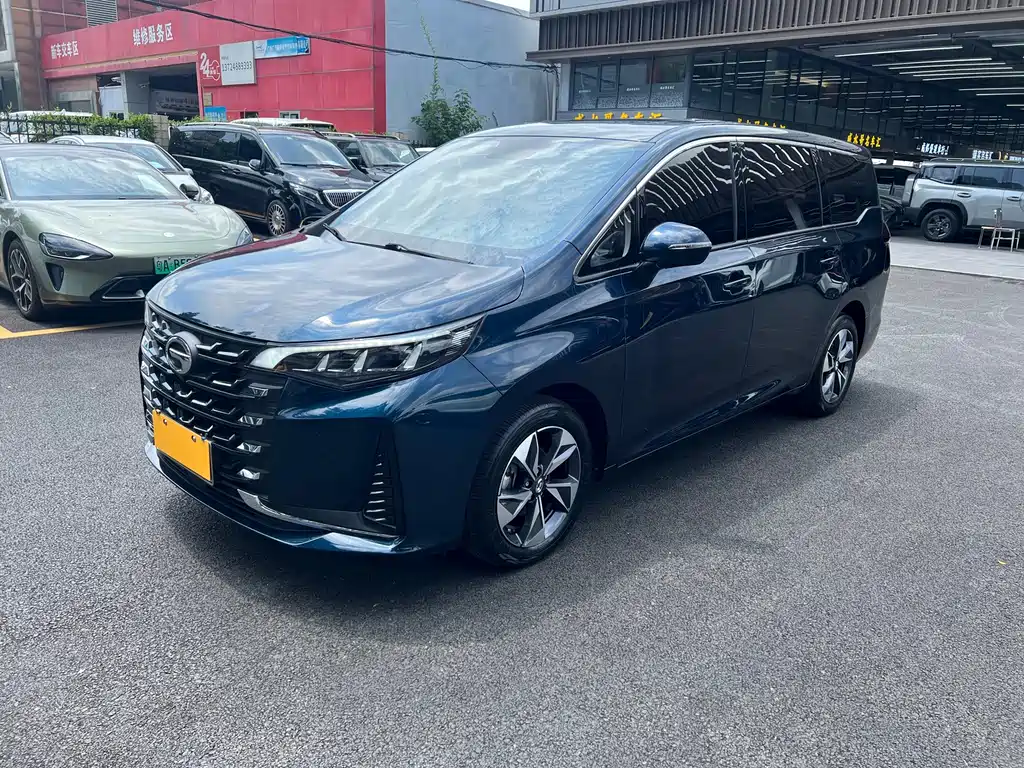 GAC Trumpchi M6 2023 — фото 1