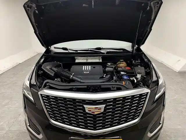 Cadillac XT5 2020 — фото 18