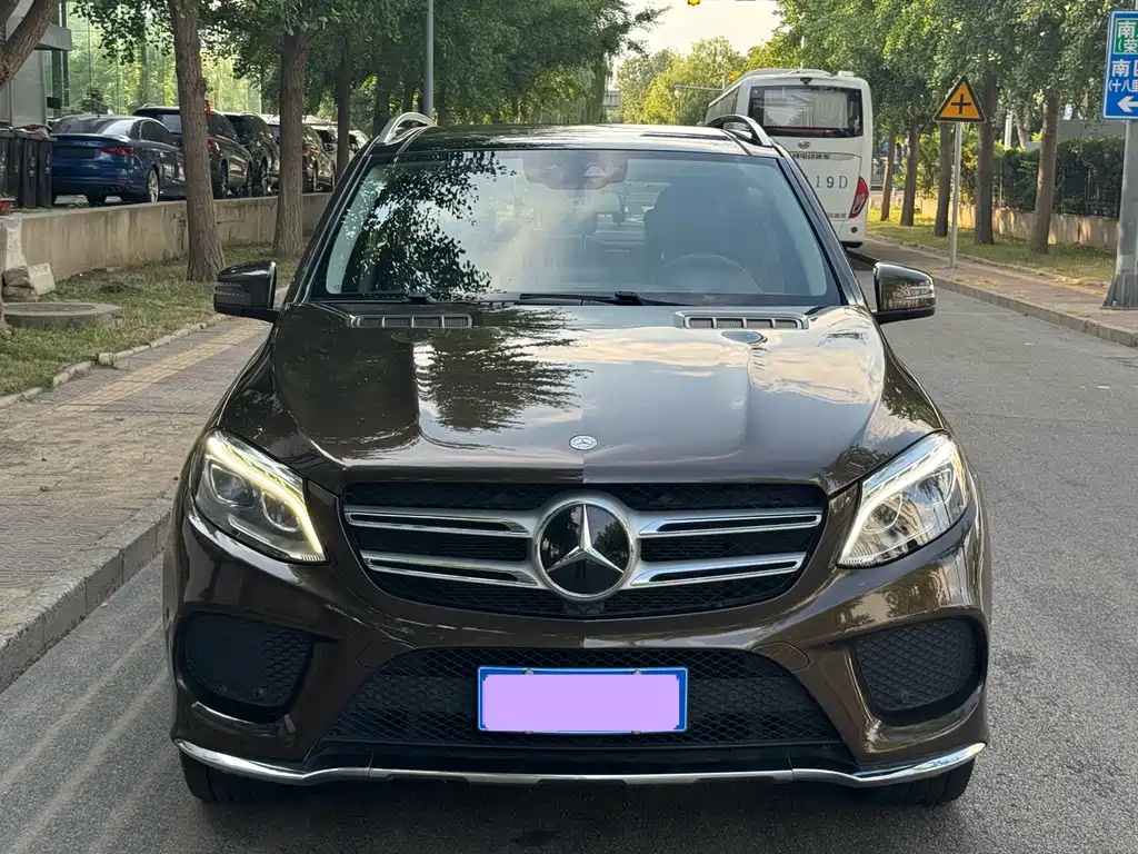 Mercedes-Benz GLE 2016