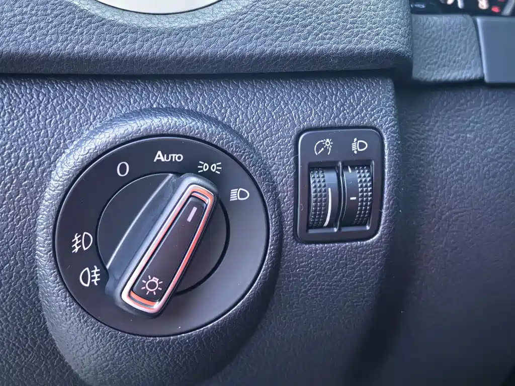 Volkswagen Tiguan 2015 — фото 18