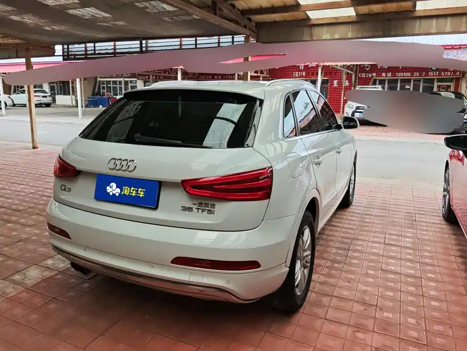 Audi Q3 2015