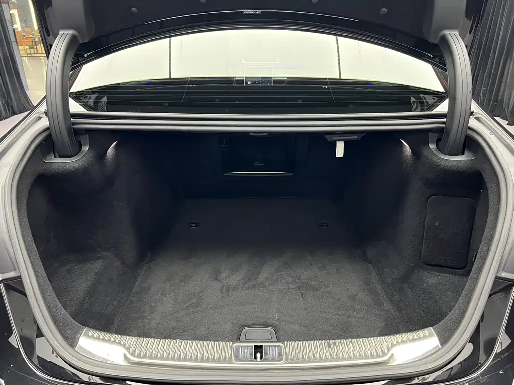 Mercedes-Benz S-Class 2023 — фото 16