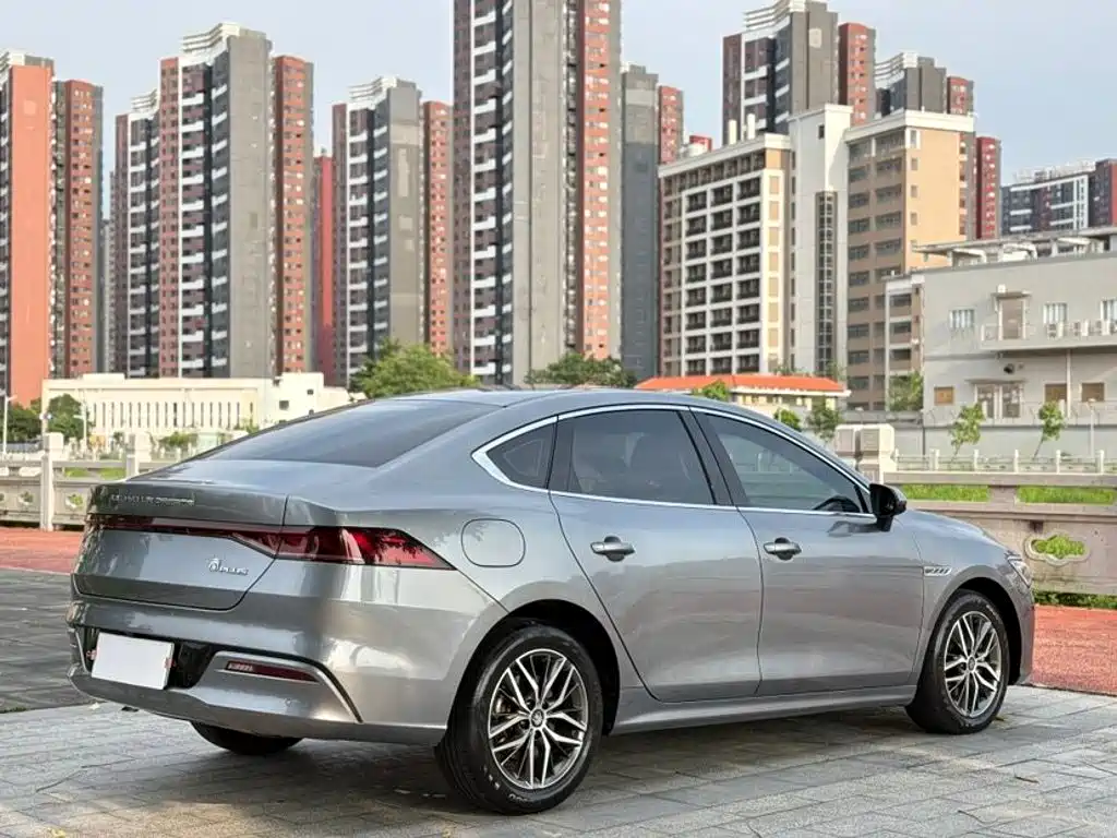 BYD Qin PLUS 2022 — фото 9