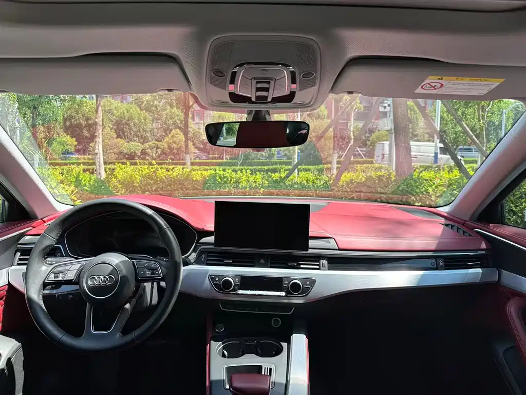 Audi A4L 2021 — фото 12